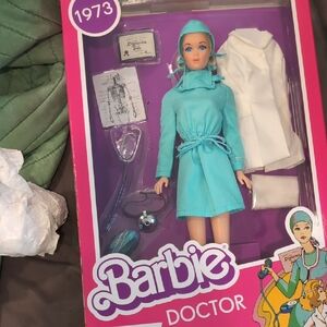Barbie Doctor Set with Teal and White Outfit